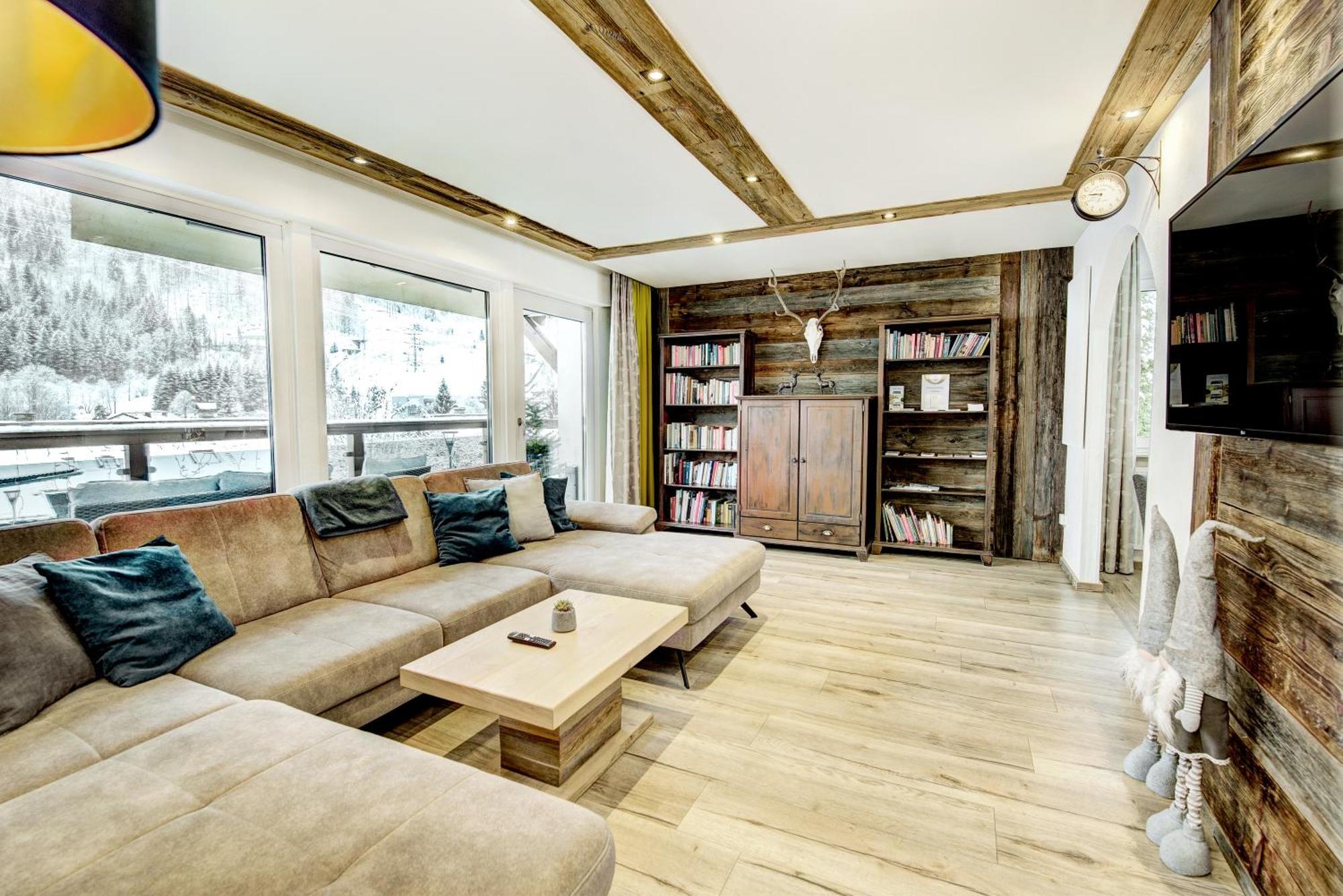 Chalet Sabrina Mit Aussenpool Im Sommer Kaprun Exterior foto